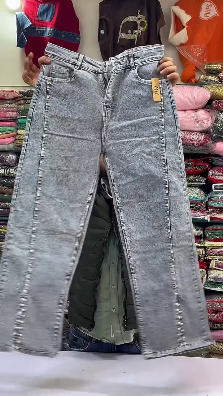 Women Wide Leg High-Rise Embroidered Jeans