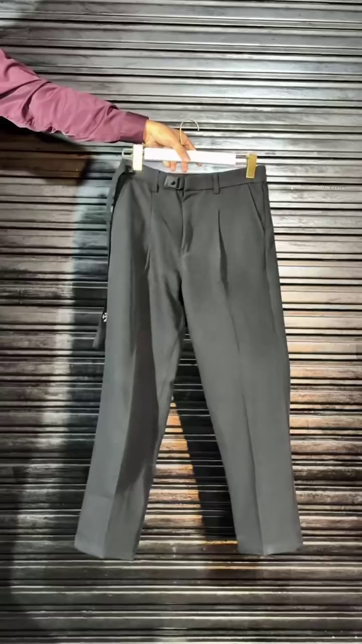 Men Slim Fit Easy Wash Formal Trousers