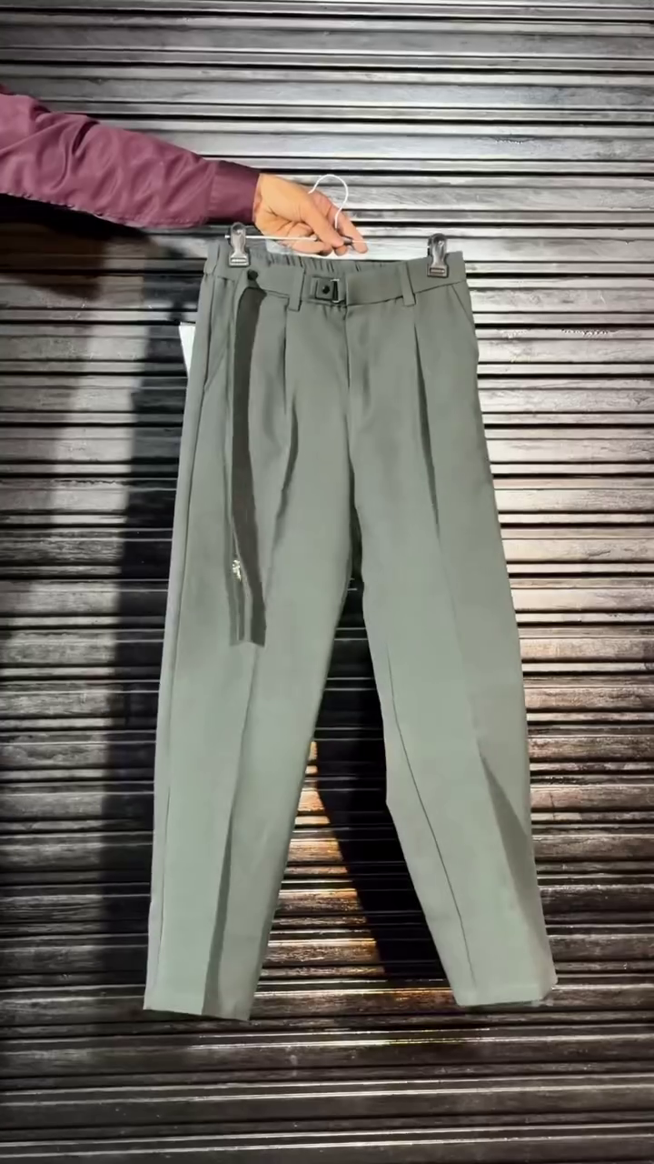 Men Slim Fit Easy Wash Formal Trousers