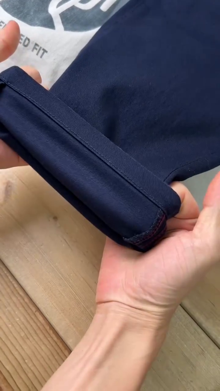 Men?s Navy Blue Slim-Fit Stretch Chino Pants